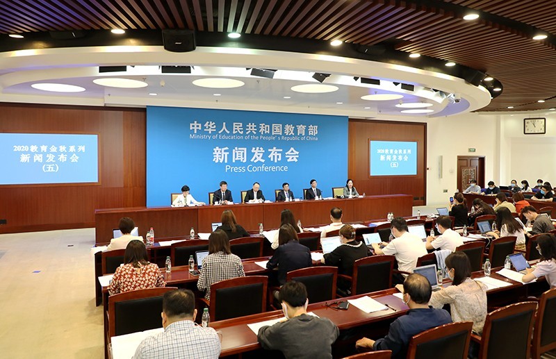 小學互聯(lián)網(wǎng)新聞發(fā)布會(關于小小新聞發(fā)布會的新聞)